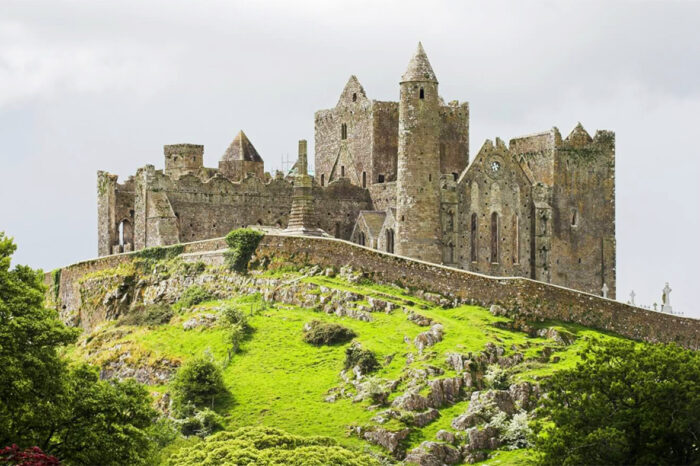 Exploring the Treasures of Enchanting Ireland